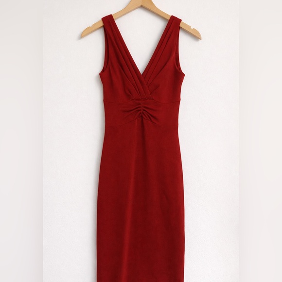 Banana Republic Dresses & Skirts - Banana Republic Deep Red Midi Dress